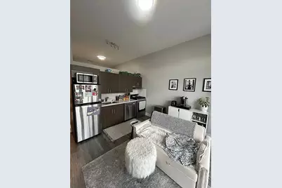 3220 N Lincoln Avenue #304, Chicago, IL 60657 - Photo 5