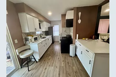 18269 Burnham Avenue, Lansing, IL 60438 - Photo 5