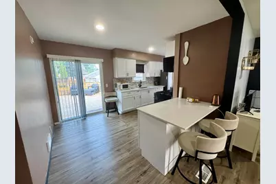 18269 Burnham Avenue, Lansing, IL 60438 - Photo 3