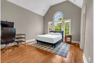 917 Jackson Avenue, Naperville, IL 60540 - Photo 23