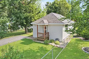 4919 Parkview Dr, McCullom Lake, IL 60050 - Photo 1
