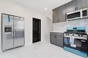 8942 S Aberdeen St, Chicago, IL 60620 - Photo 23