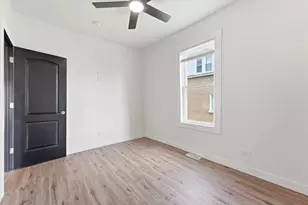 8942 S Aberdeen St, Chicago, IL 60620 - Photo 29