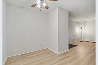 108 E Bailey Road #B, Naperville, IL 60565 - Photo 5