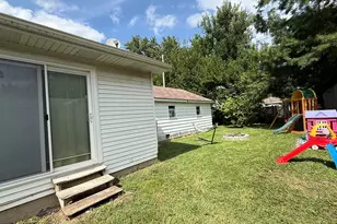 506 N Indiana Ave, Salem, IL 62881 - Photo 19