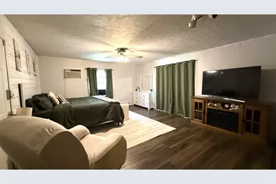 506 N Indiana Avenue, Salem, IL 62881 - Photo 11