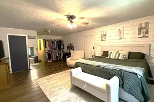 506 N Indiana Ave, Salem, IL 62881 - Photo 9