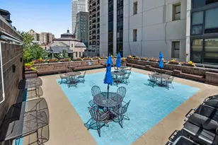 2500 N Lakeview Ave, Chicago, IL 60614 - Photo 19