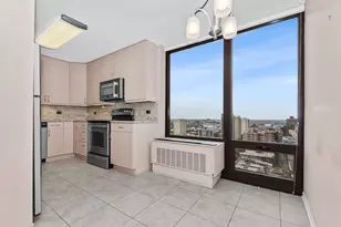 2500 N Lakeview Ave, Chicago, IL 60614 - Photo 9