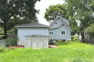 987 South St, Elgin, IL 60123 - Photo 5