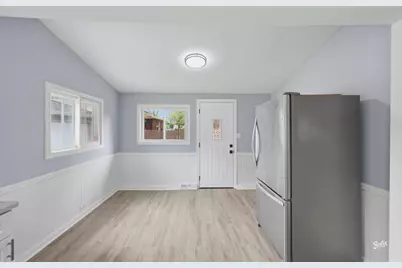 987 South Street, Elgin, IL 60123 - Photo 7