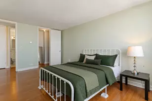 1700 E 56th St, Chicago, IL 60637 - Photo 11