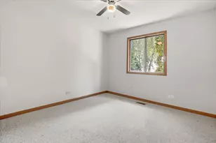600 Bridgeport Pl, Wheeling, IL 60090 - Photo 11