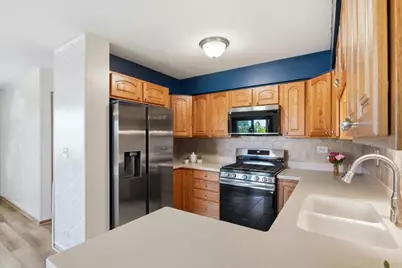600 Bridgeport Place #36B, Wheeling, IL 60090 - Photo 3