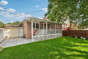 7265 W Summerdale Ave, Chicago, IL 60656 - Photo 21