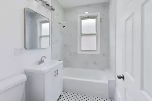 9549 S Calumet Ave, Chicago, IL 60628 - Photo 17