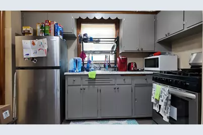 9737 S Emerald Avenue, Chicago, IL 60628 - Photo 9