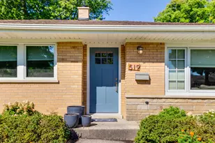 519 Dawes St, Libertyville, IL 60048 - Photo 3