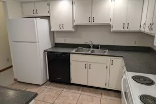 2575 Clayton Blvd, Champaign, IL 61822 - Photo 9
