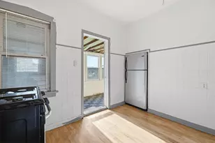 3316 N Ridgeway Ave, Chicago, IL 60618 - Photo 13