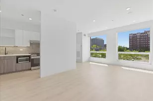 948 W Sunnyside Ave, Chicago, IL 60640 - Photo 5