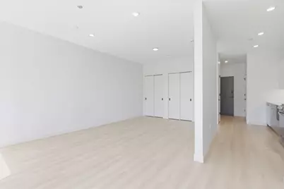 948 W Sunnyside Avenue #205, Chicago, IL 60640 - Photo 7