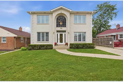 7806 N Octavia Avenue, Niles, IL 60714 - Photo 1