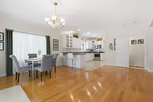 7806 N Octavia Ave, Niles, IL 60714 - Photo 11