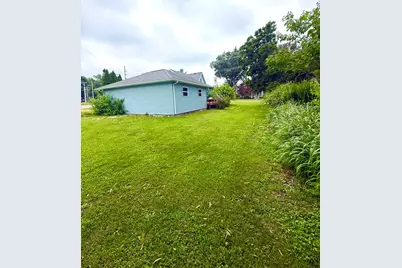 447 N Euclid Avenue, Princeton, IL 61356 - Photo 5