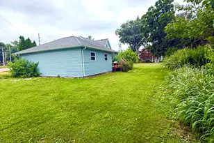 447 N Euclid Ave, Princeton, IL 61356 - Photo 5