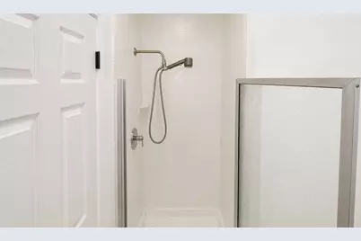 182 S Waters Edge Drive #301, Glendale Heights, IL 60139 - Photo 15
