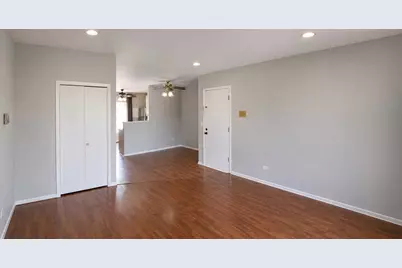 182 S Waters Edge Drive #301, Glendale Heights, IL 60139 - Photo 3