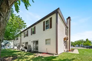 2651 Country Oaks Ct, Aurora, IL 60502 - Photo 15