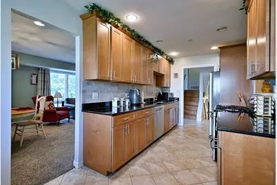 20W581 Glen Court, Lombard, IL 60148 - Photo 15