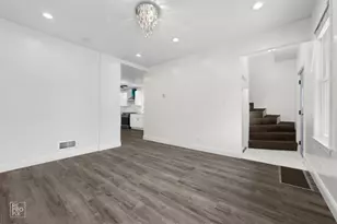 2237 S Oakley Ave, Chicago, IL 60608 - Photo 17