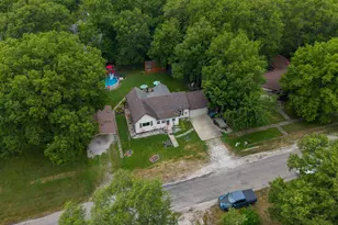 504 N 4th St, Cornell, IL 61319 - Photo 39