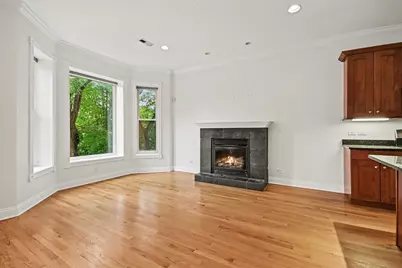 5210 N Winthrop Avenue #2, Chicago, IL 60640 - Photo 3