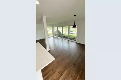 8748 N Olcott Avenue, Niles, IL 60714 - Photo 5