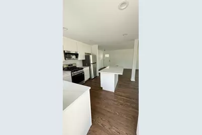 8748 N Olcott Avenue, Niles, IL 60714 - Photo 3