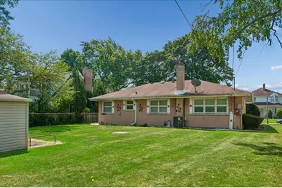 5020 Coyle Avenue, Skokie, IL 60077 - Photo 11