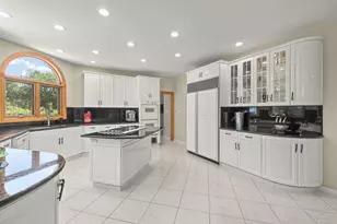 1760 W Whispering Ct, Addison, IL 60101 - Photo 11
