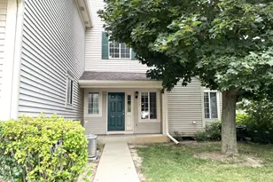 589 Fox Ridge Dr, Fox Lake, IL 60020 - Photo 1