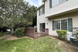 589 Fox Ridge Dr, Fox Lake, IL 60020 - Photo 19