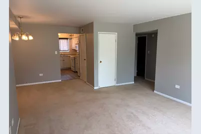 9428 Bay Colony Drive #1S, Des Plaines, IL 60016 - Photo 5
