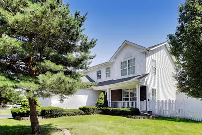 113 Linden Avenue, Streamwood, IL 60107 - Photo 3