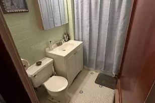2448 W Gunnison St, Chicago, IL 60625 - Photo 9