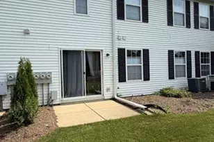 2468 Frost Dr, Aurora, IL 60503 - Photo 3