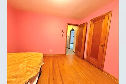 710 Saint Vincents Avenue, Peru, IL 61354 - Photo 9