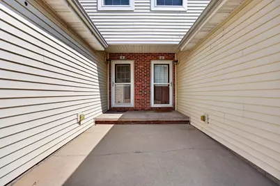 1104 Ekstam Drive #3, Bloomington, IL 61704 - Photo 39