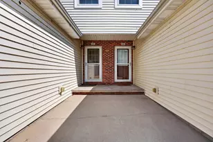 1104 Ekstam Dr, Bloomington, IL 61704 - Photo 39